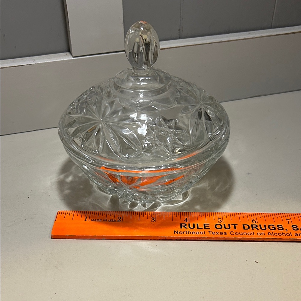 Vgt Anchor Hocking “Star of David” covered Candy Dish - Picture 2 of 6